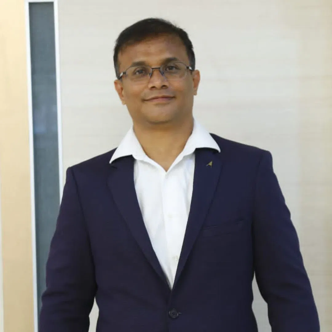 Dr.B.Vijayakrishnan - Orthopaedic Specialist